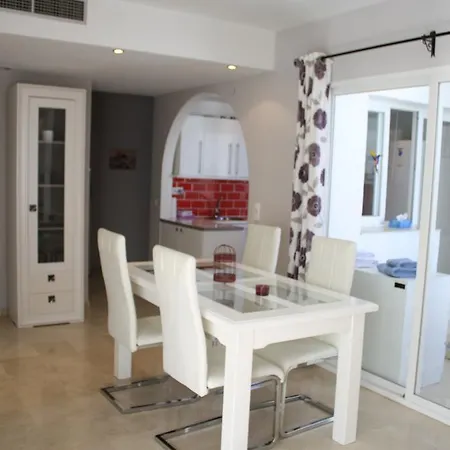 Apartamento En Sol Y Golf Apartment